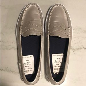 BNWT Cole Haan soft silver loafers/flats